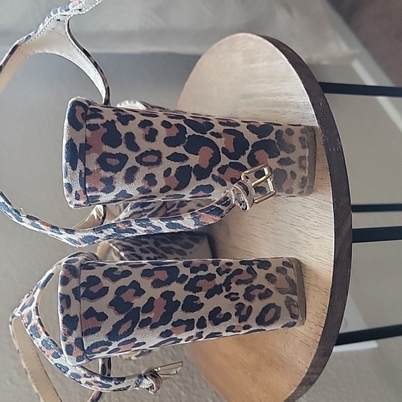 Leopard Heels - Picture 3 of 3